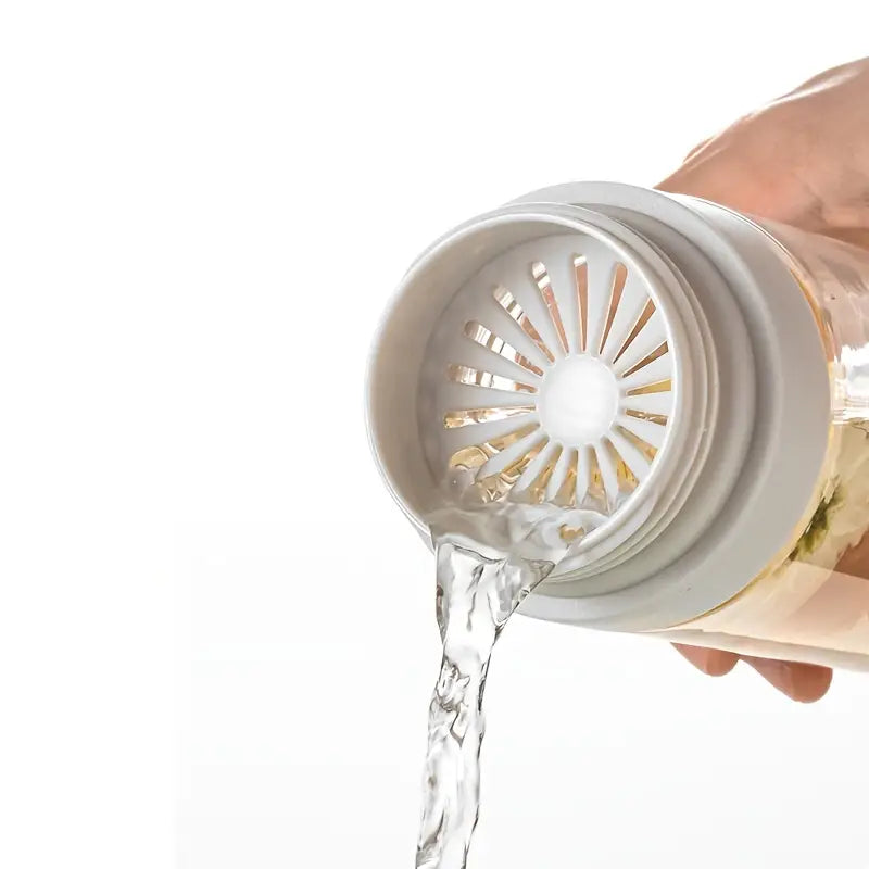 Portable 20.28oz Plastic Water Cup, Simple & Clear
