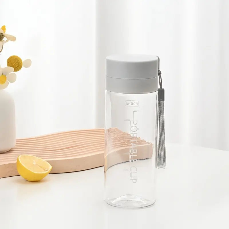 Portable 20.28oz Plastic Water Cup, Simple & Clear